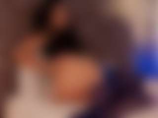Renatta Cruz's Live Sex Cam Show