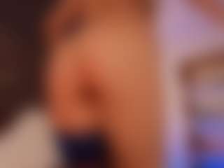 Renatta Cruz's Live Sex Cam Show