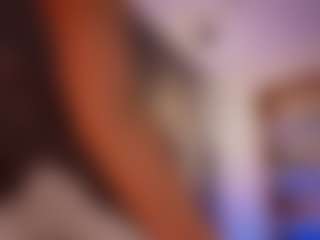 Renatta Cruz's Live Sex Cam Show