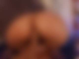 Renatta Cruz's Live Sex Cam Show