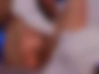 Renatta Cruz's Live Sex Cam Show