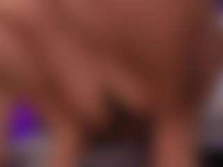 Renatta Cruz's Live Sex Cam Show