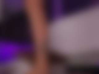 Renatta Cruz's Live Sex Cam Show