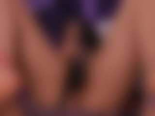 Renatta Cruz's Live Sex Cam Show