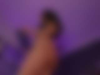 Renatta Cruz's Live Sex Cam Show