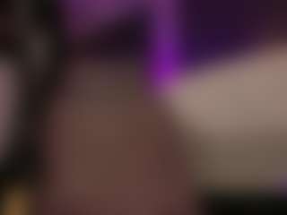 Renatta Cruz's Live Sex Cam Show