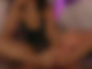Renatta Cruz's Live Sex Cam Show