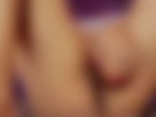 Renatta Cruz's Live Sex Cam Show