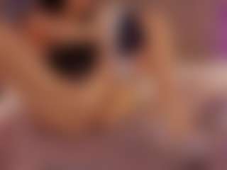 Renatta Cruz's Live Sex Cam Show