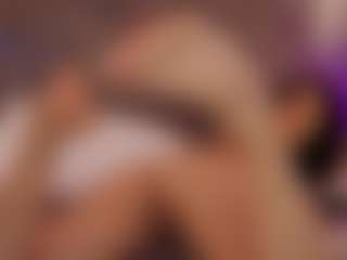 Renatta Cruz's Live Sex Cam Show