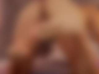 Live cam show with Renatta Cruz - Spank Brown Hair on Camsoda