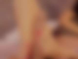 Live cam show with Renatta Cruz - Hairy Pussy on Camsoda