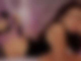 Live cam show with Renatta Cruz - Dirty Talk on Camsoda