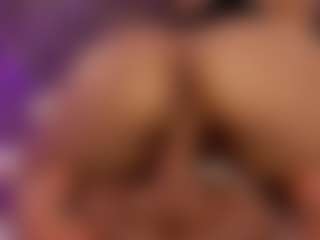 Renatta Cruz's Live Sex Cam Show