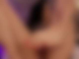 Renatta Cruz's Live Sex Cam Show