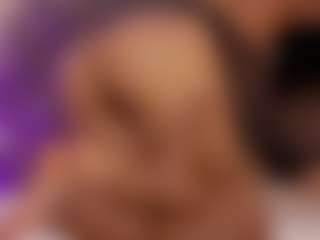 Renatta Cruz's Live Sex Cam Show