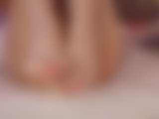 Renatta Cruz's Live Sex Cam Show