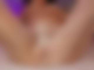 Renatta Cruz's Live Sex Cam Show