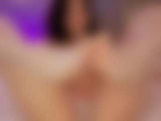 Renatta Cruz's Live Sex Cam Show