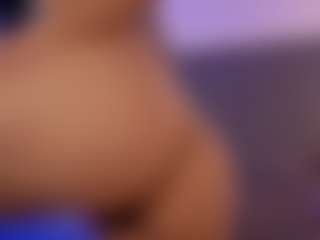 Renatta Cruz's Live Sex Cam Show