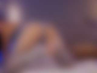 Renatta Cruz's Live Sex Cam Show