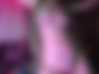 Live cam show with RubyLynxx - Bedroom on SquirtSoMuch