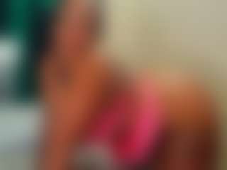 Live cam show with DORATHY -XD - Tease on Camsoda