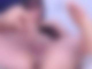 Live cam show with kinky-mia - Bikini on livesexfox.com