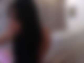 Live cam show with kinky-mia - Gagging on TeamSkeetLive