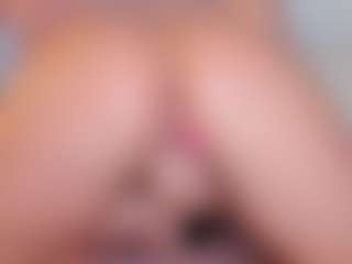 Live cam show with RubiReed - Hairy Pussy on CamwithHer