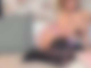 Live cam show with RubiReed - Hairy Pussy MILF on slutload