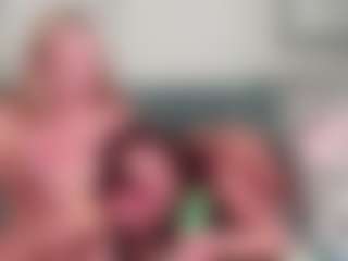 Live cam show with sierraspunk - Athletic Tease on dropp.cam
