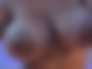 Live cam show with SofiaReyes - Petite on TottyGirls