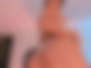 Live cam show with SofiaReyes - Bedroom on livesuperchat.net