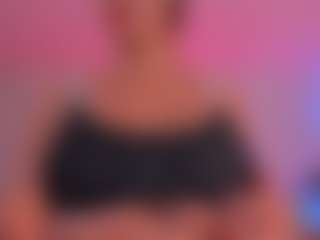 Live cam show with SofiaReyes - Office on Hubzter Live