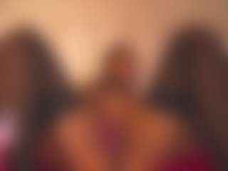 Live cam show with SofiaReyes - Bikini on fapnchat