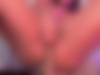 Live cam show with SofiaReyes - Solo on Camming Site