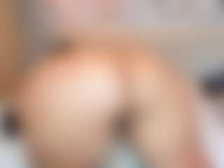 - K Y A N A - MILF webcam performer live streaming