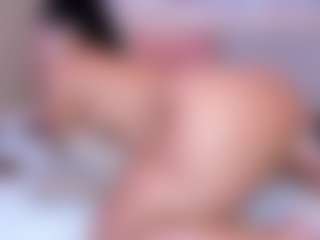 - K Y A N A - MILF webcam performer live streaming