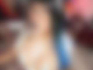 Live cam show with Marie-harper - Tease on Big Tits