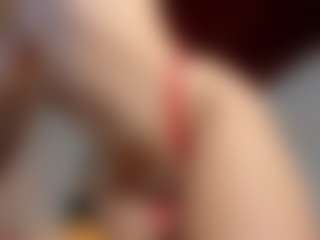 Live cam show with Nella-joly - Deepthroat on SxyPornLive