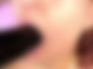 Live cam show with Nella-joly - Living Room on CamwithHer