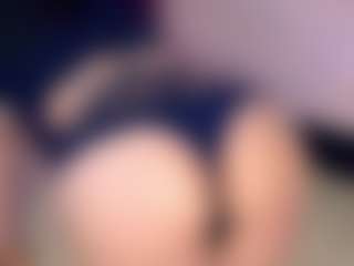 Live cam show with Nella-joly - Bedroom on Camiplay Live
