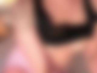 Live cam show with Nella-joly - Fingering on CamSodaAdn