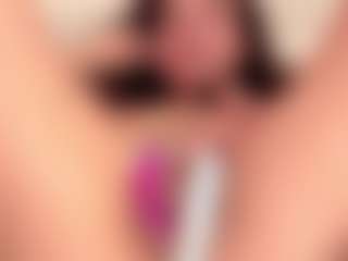Live cam show with Nella-joly - Living Room on Camsoda