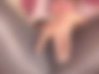Live cam show with Nella-joly - Solo on Hubzter Live