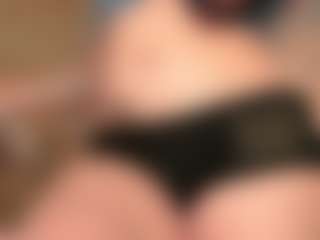 Live cam show with Nella-joly - Petite on Camsoda