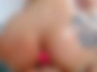 arianatattoos's Live Sex Cam Show