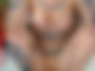 Live cam show with arianatattoos - Smoking on Hubzter Live