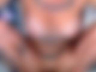 arianatattoos's Live Sex Cam Show